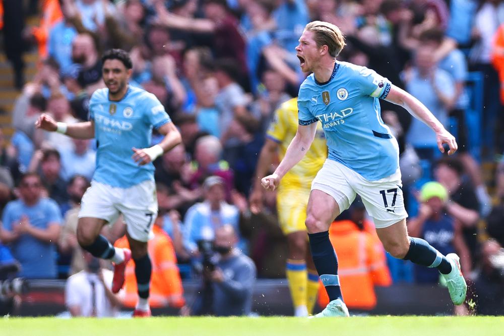 茵场上发光 茵场上发光